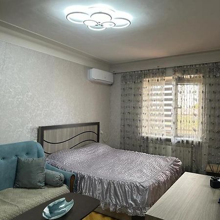 Yerevan Nice Apartment With Balcony For Rent Exterior foto