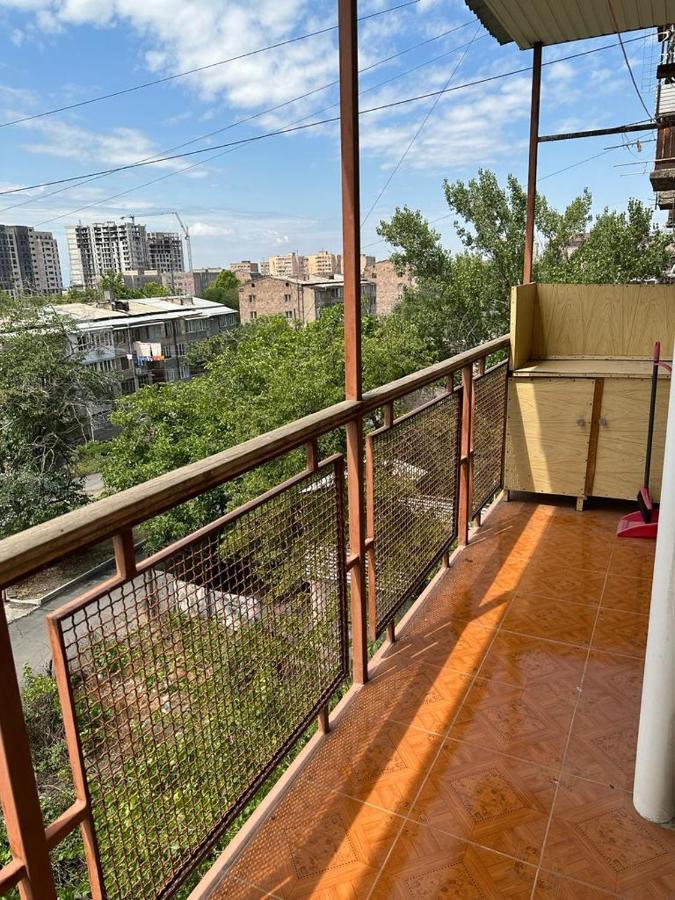 Yerevan Nice Apartment With Balcony For Rent Exterior foto